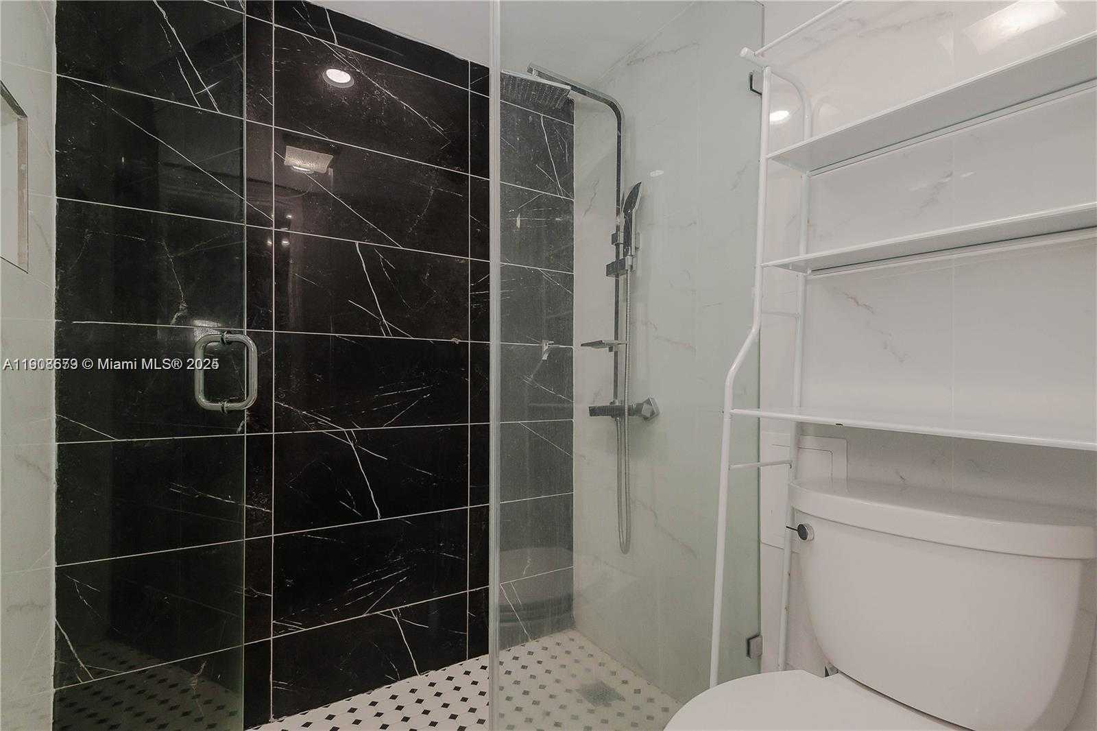 Small Image of 20301 WEST COUNTRY CLUB DR #1221, Aventura Number 18