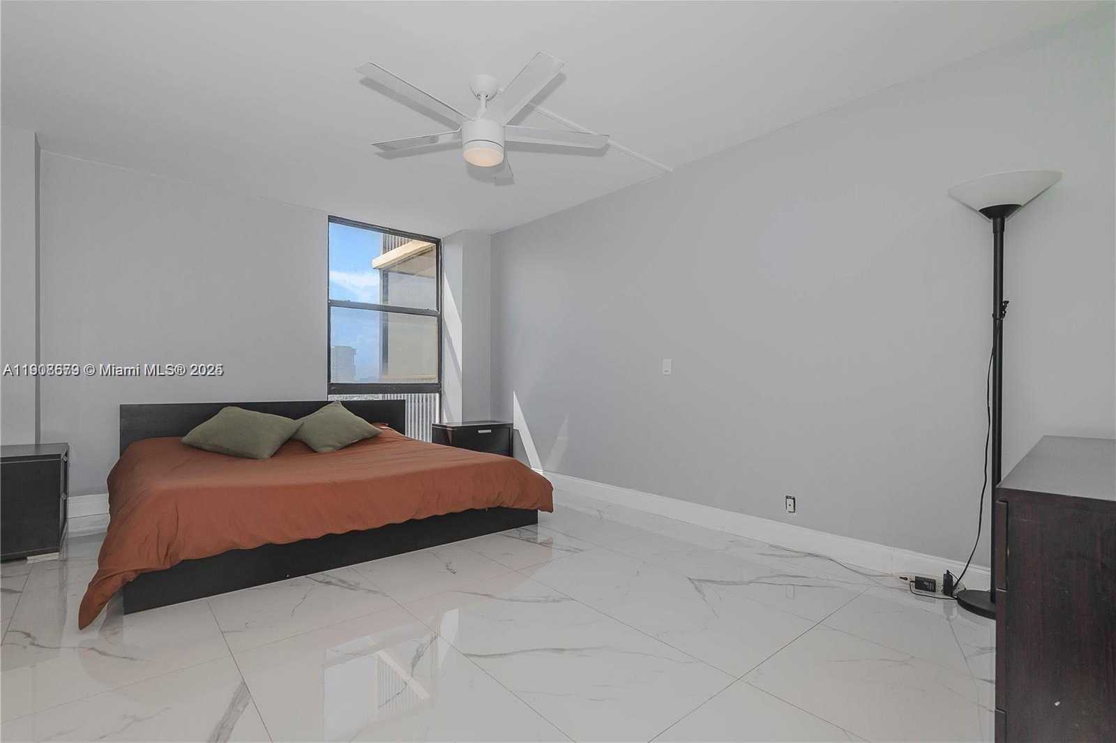 Small Image of 20301 WEST COUNTRY CLUB DR #1221, Aventura Number 9