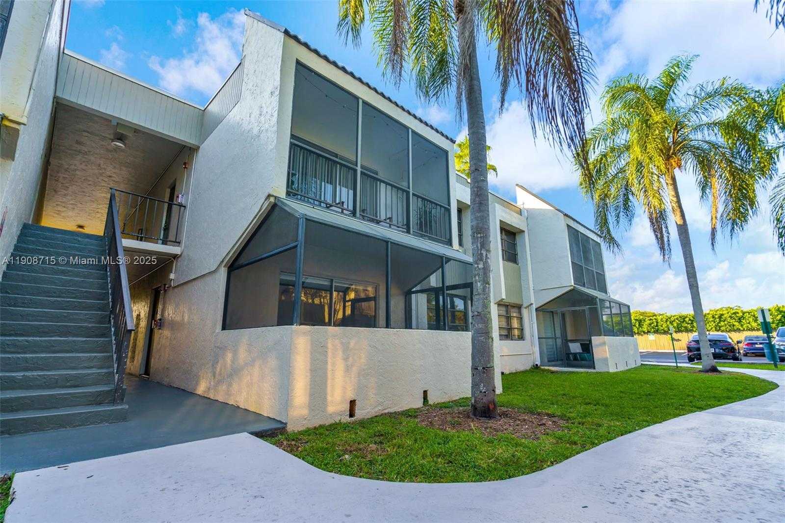 Small Image of 7929 104TH ST, #111E, Miami Number 1