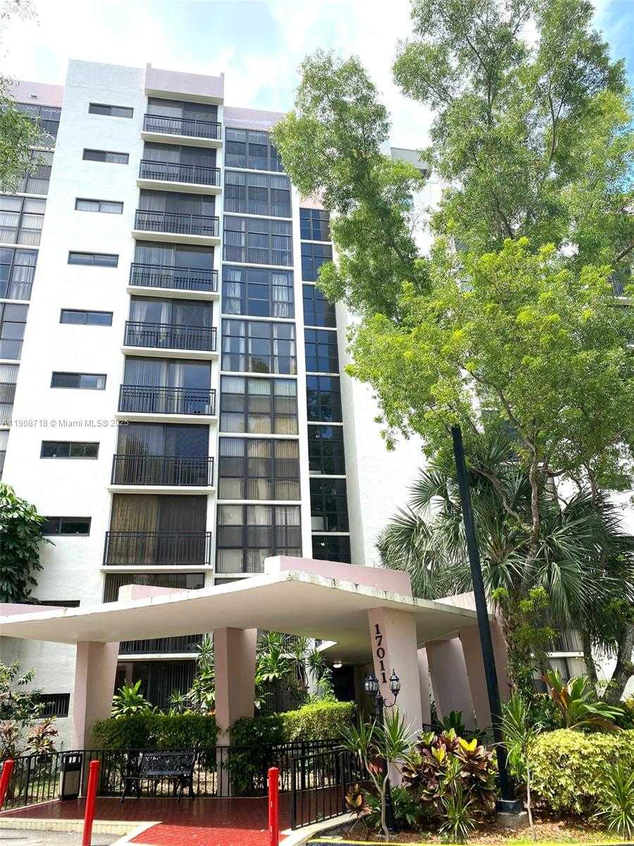Small Image of 17011 NORTH BAY RD #711, Sunny Isles Beach Number 2