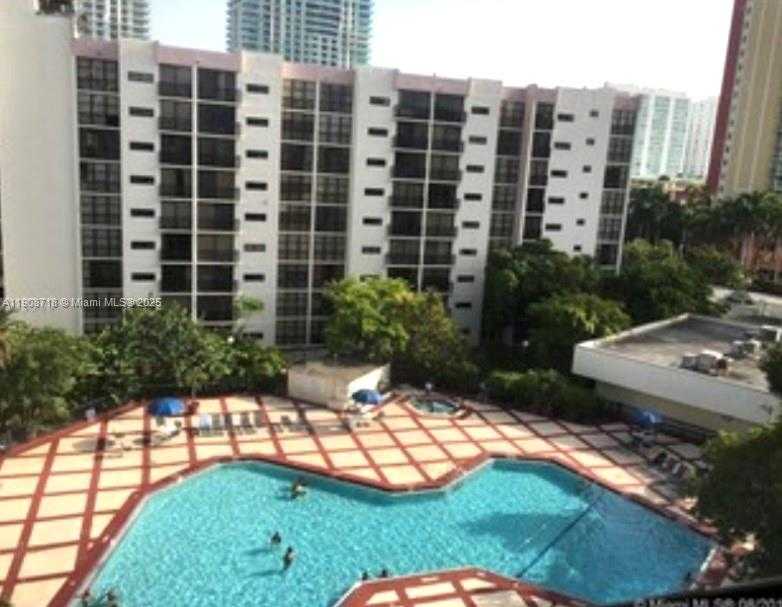 Small Image of 17011 NORTH BAY RD #711, Sunny Isles Beach Number 3