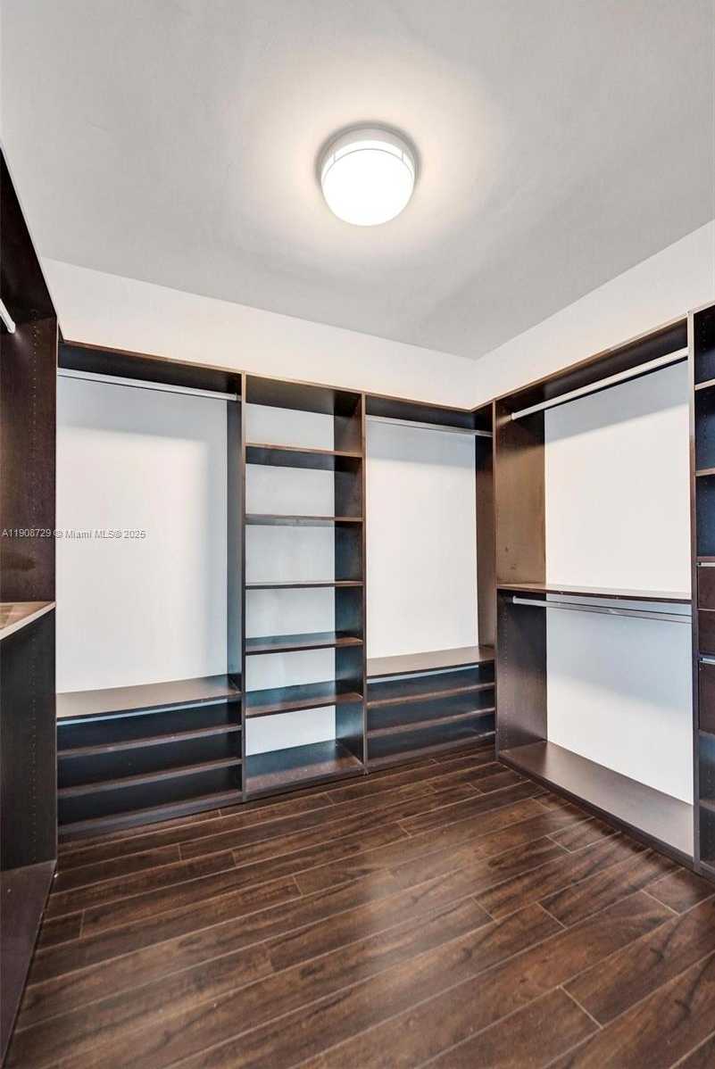 Small Image of 3301 NORTH EAST 183RD ST #2007, Aventura Number 12