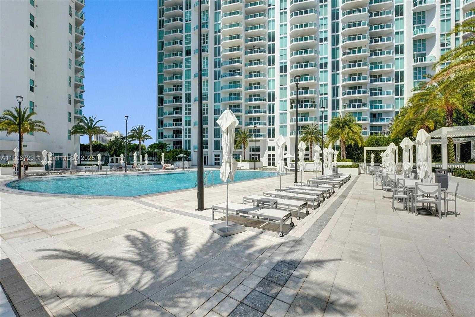 Small Image of 3301 NORTH EAST 183RD ST #2007, Aventura Number 21