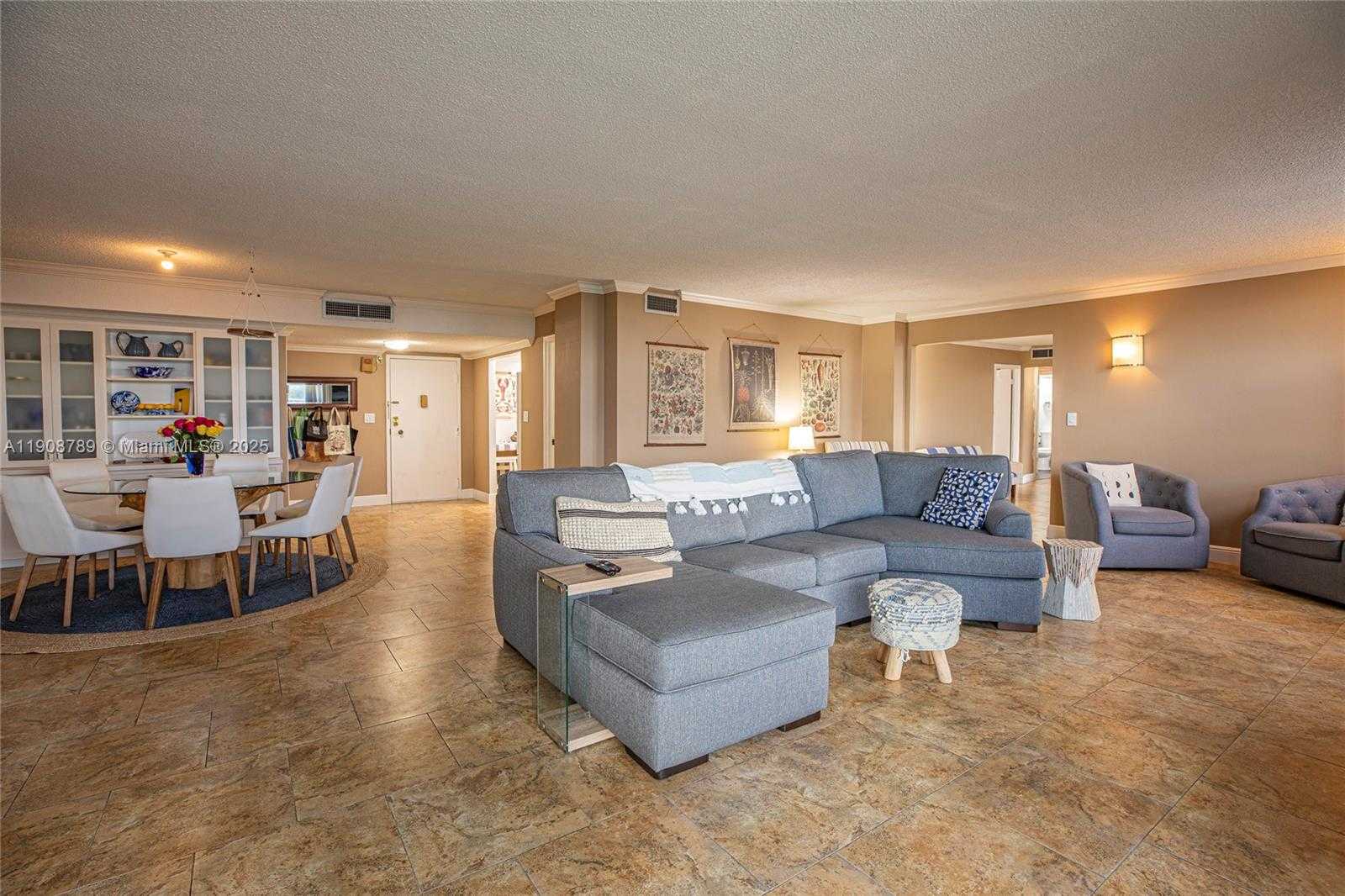 Small Image of 437 GOLDEN ISLES DR #9B-C, Hallandale Beach Number 12