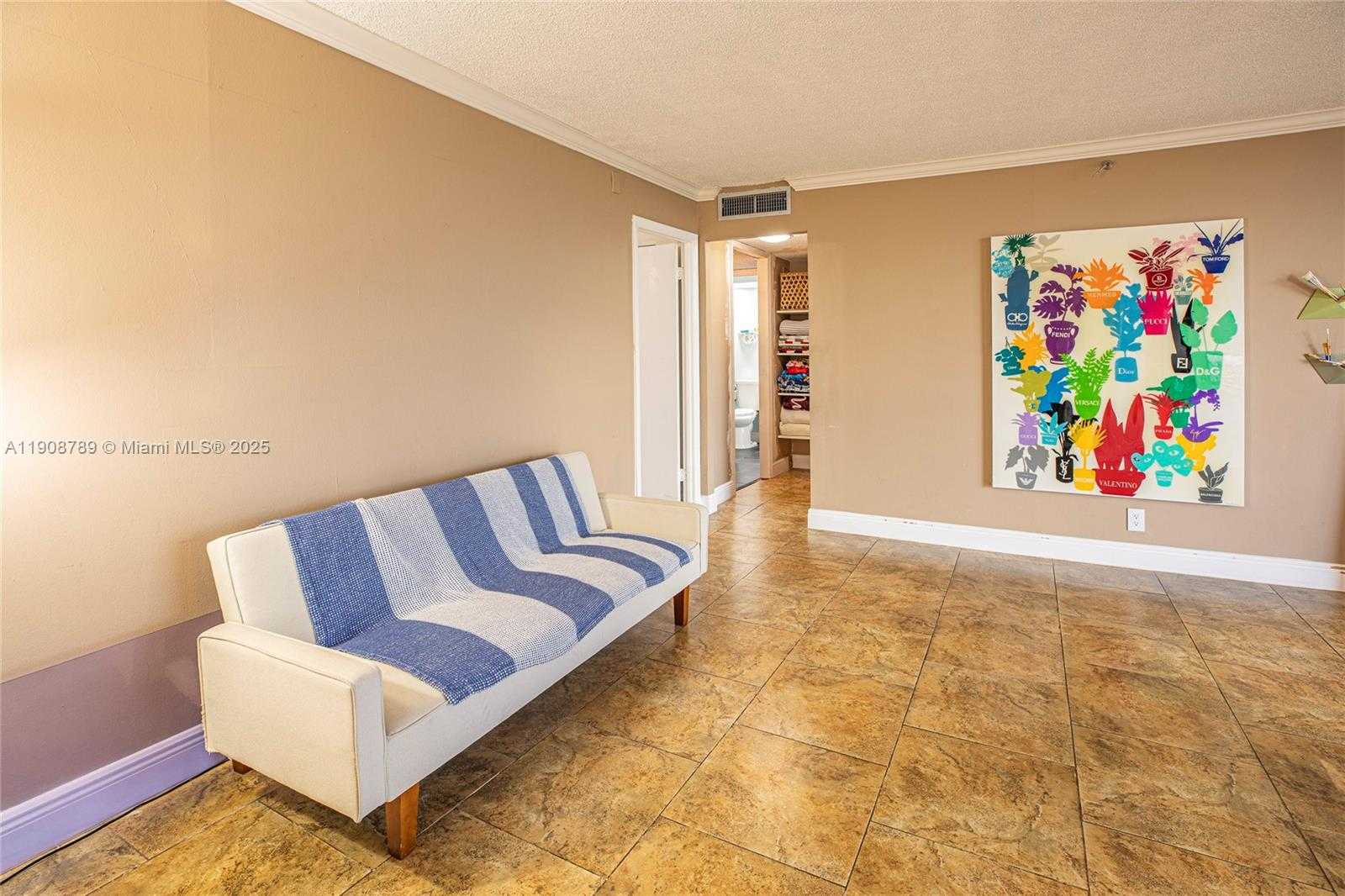 Small Image of 437 GOLDEN ISLES DR #9B-C, Hallandale Beach Number 18