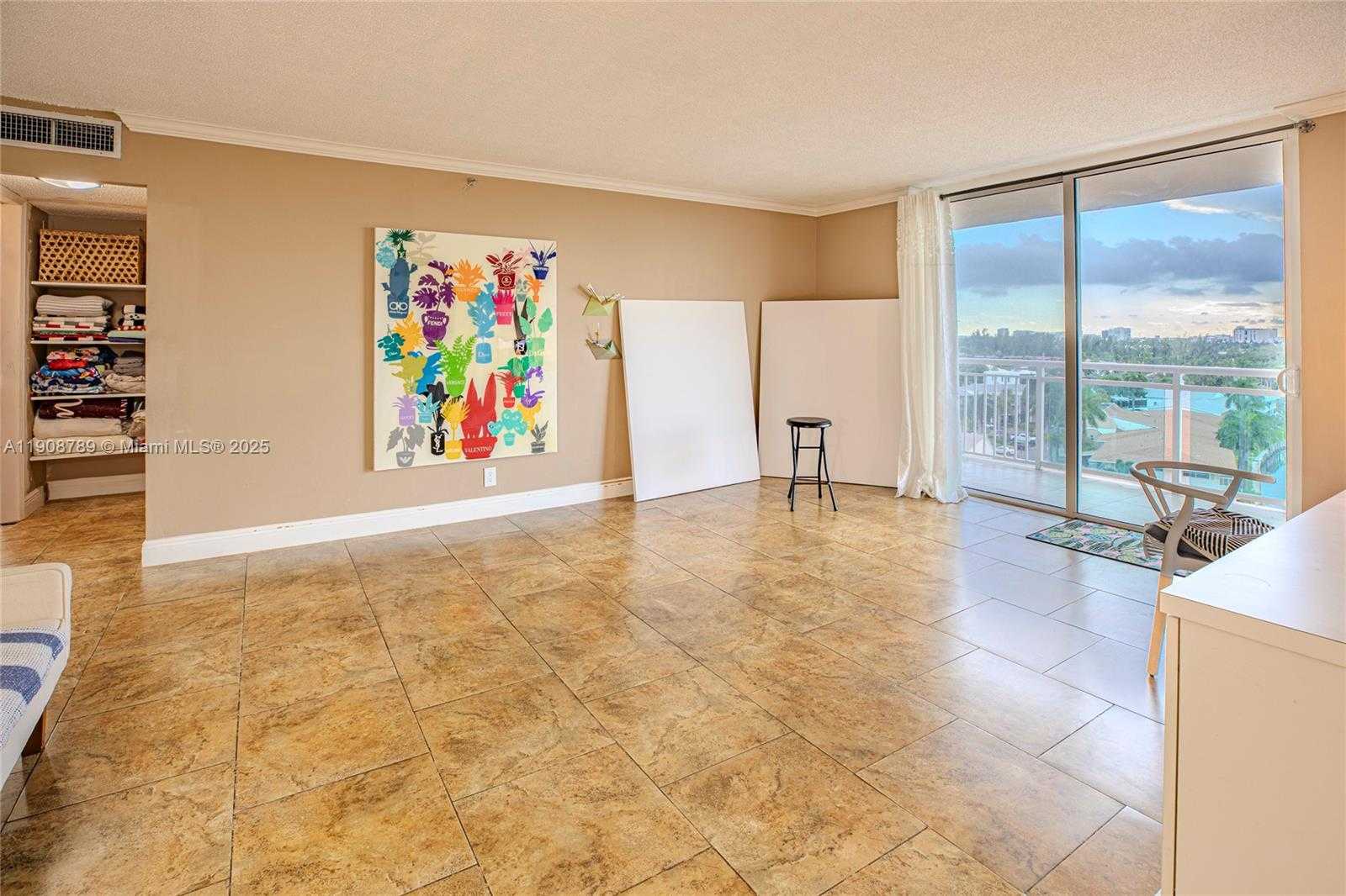 Small Image of 437 GOLDEN ISLES DR #9B-C, Hallandale Beach Number 19