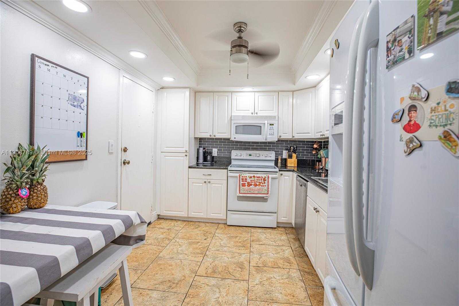 Small Image of 437 GOLDEN ISLES DR #9B-C, Hallandale Beach Number 2