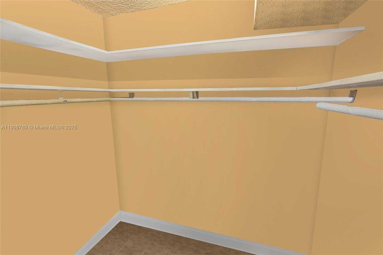 Small Image of 437 GOLDEN ISLES DR #9B-C, Hallandale Beach Number 40