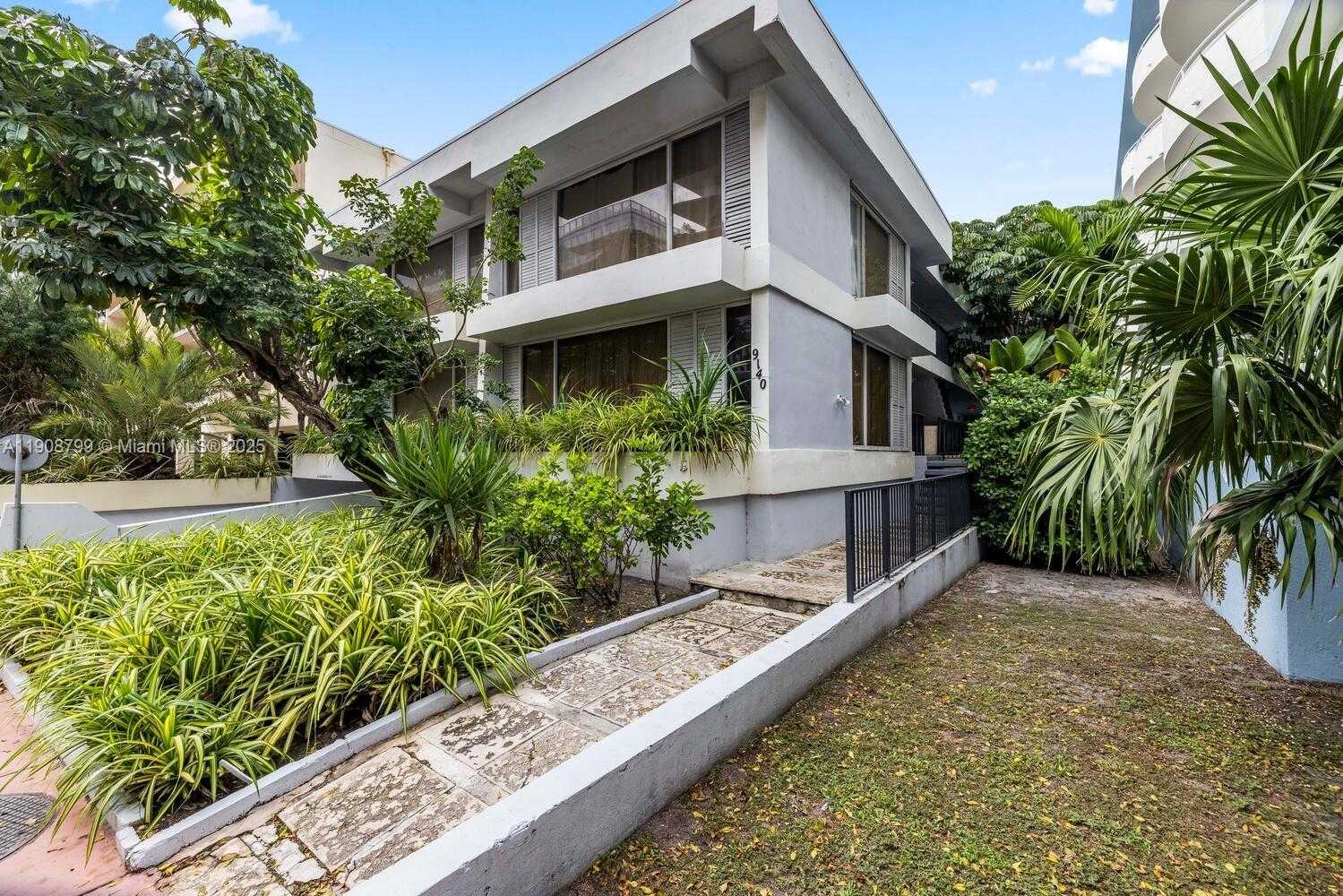 Small Image of 9140 COLLINS AVE #C, Surfside Number 1