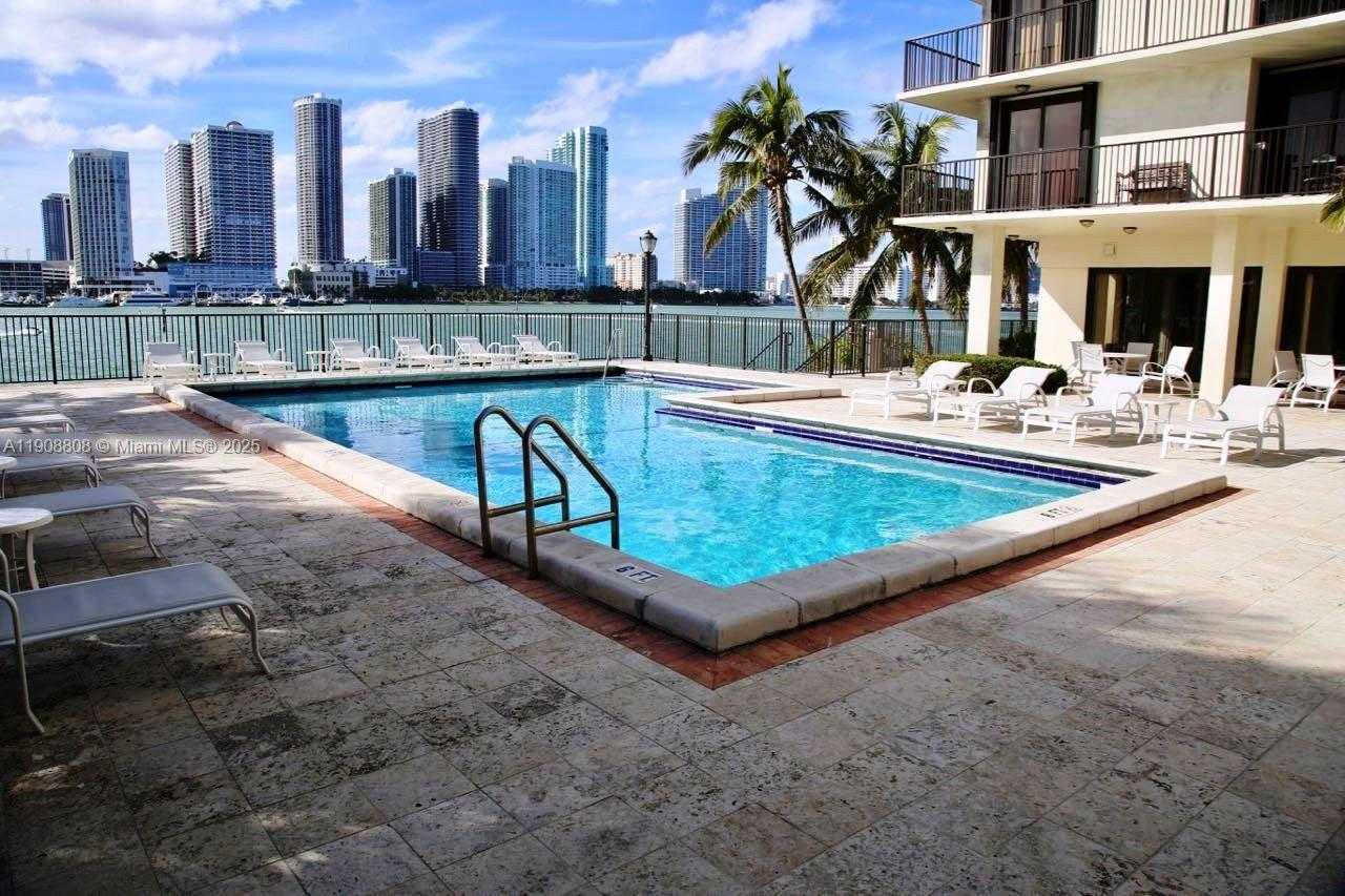 Small Image of 801 NORTH VENETIAN DR #1106, Miami Number 26