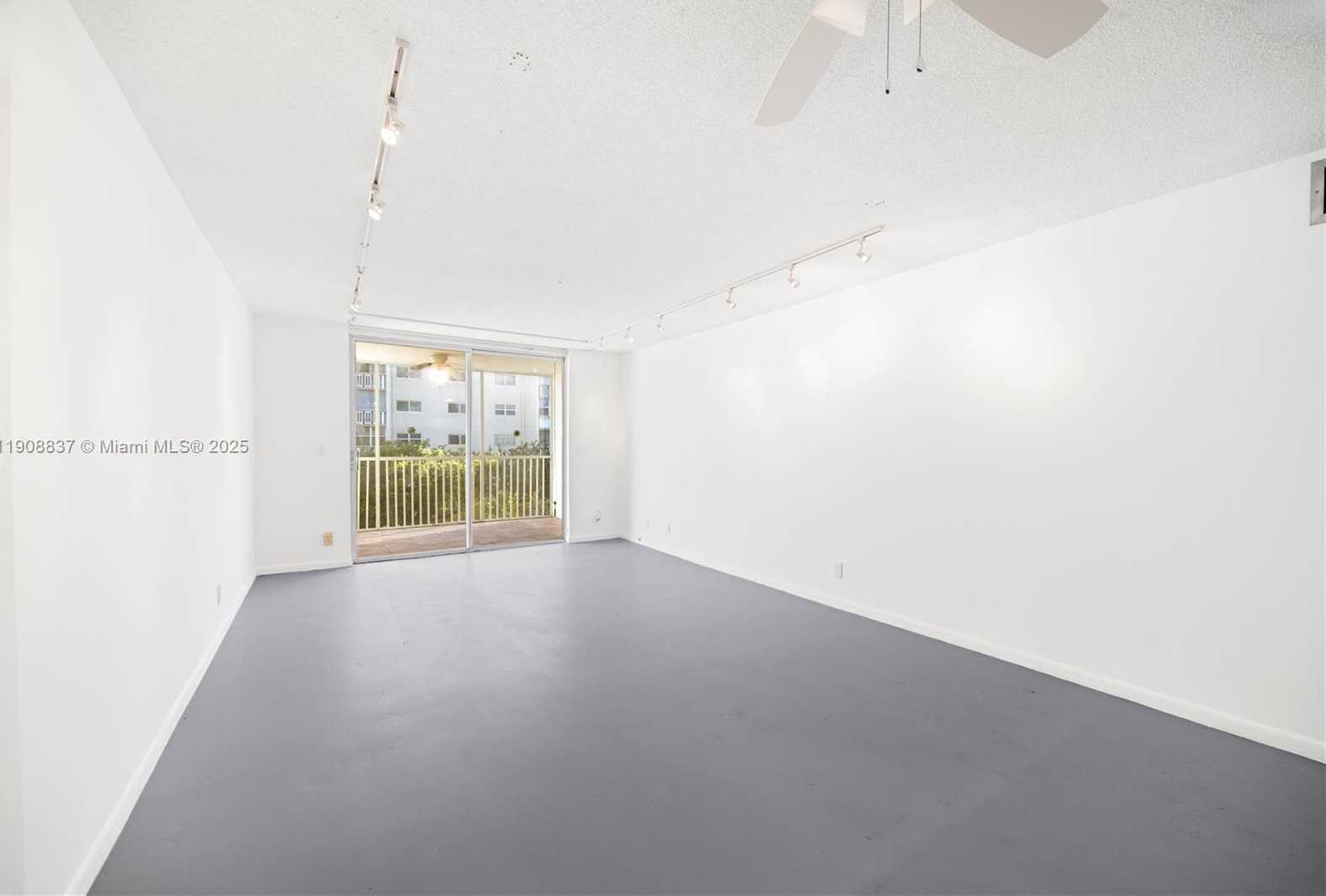 Small Image of 619 NORTH EAST 14TH AVE #304, Hallandale Beach Number 10