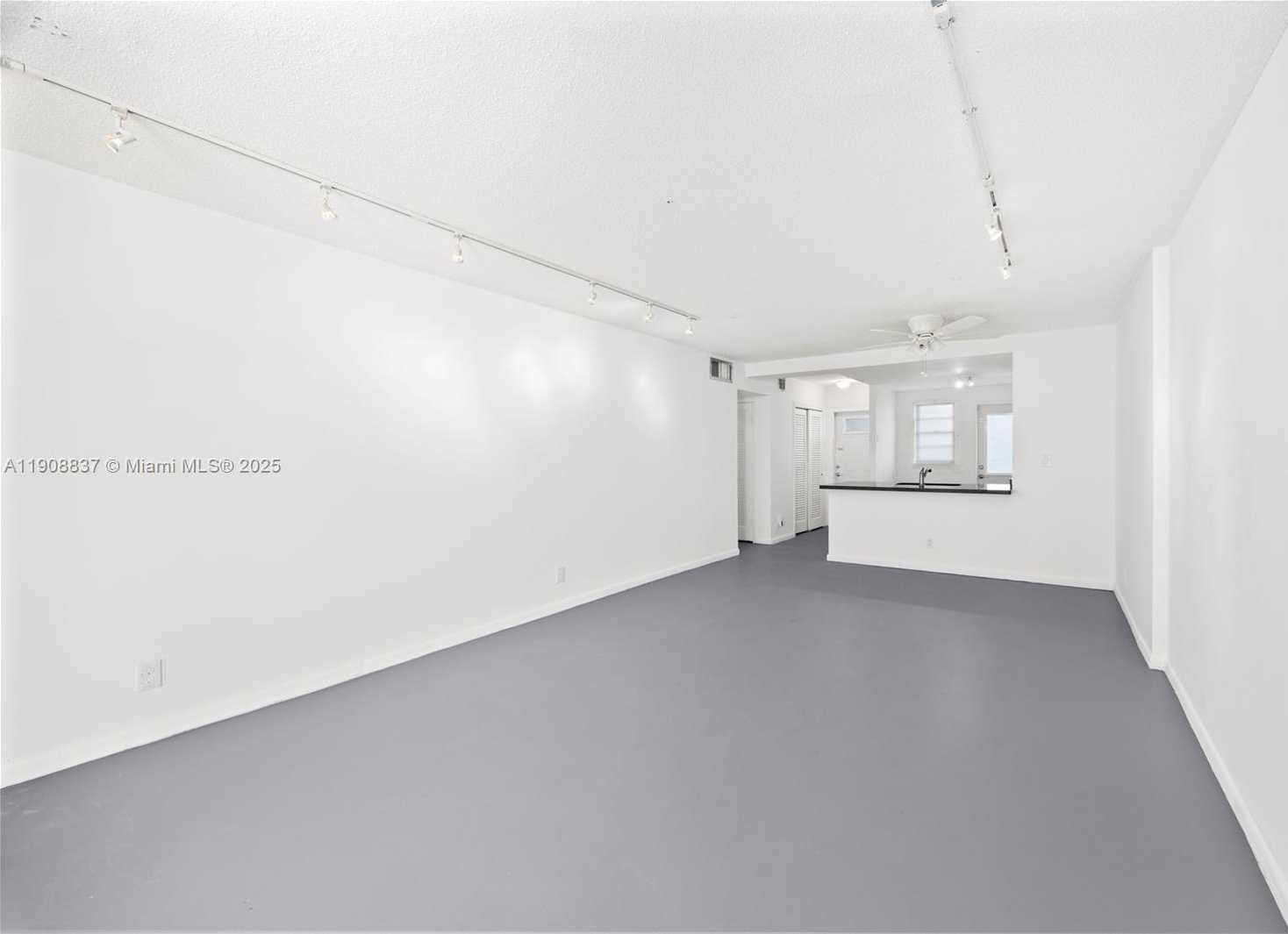 Small Image of 619 NORTH EAST 14TH AVE #304, Hallandale Beach Number 11