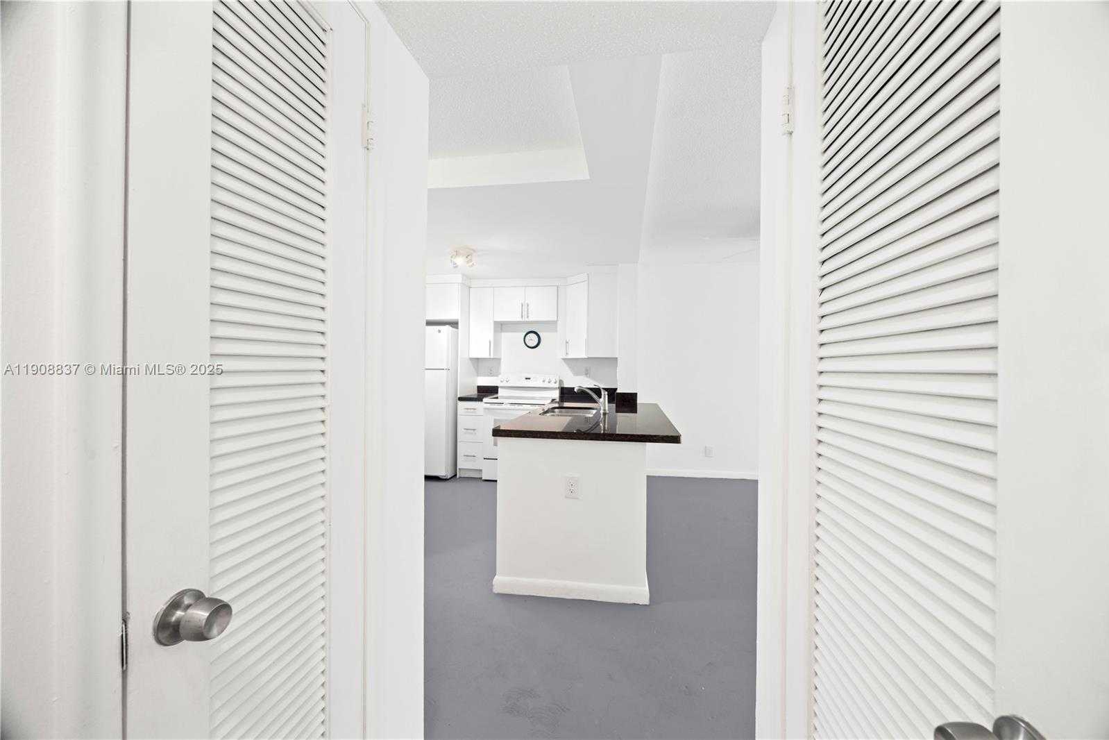 Small Image of 619 NORTH EAST 14TH AVE #304, Hallandale Beach Number 17