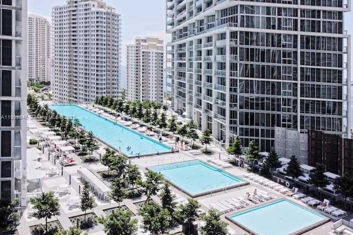 Small Image of 485 BRICKELL AVE #2302, Miami Number 13