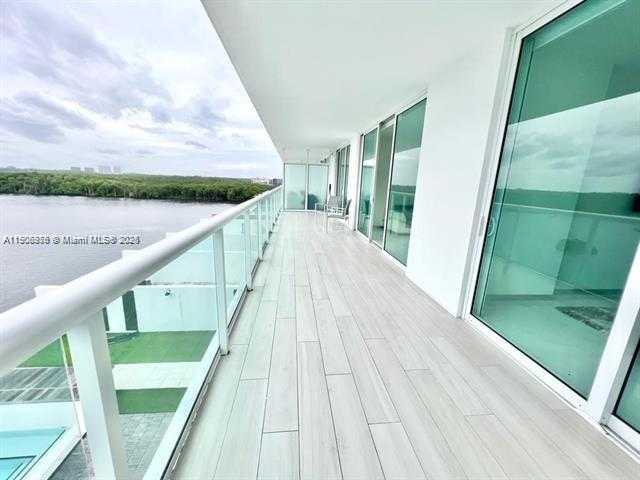 Imagen de Pequeño Objeto