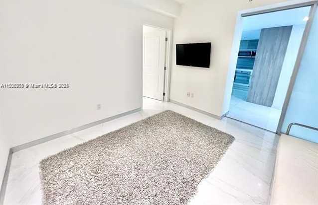 Imagen de Pequeño Objeto