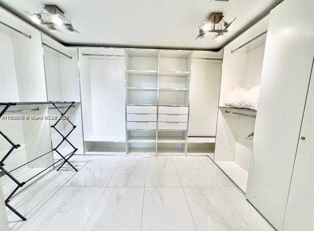 Imagen de Pequeño Objeto