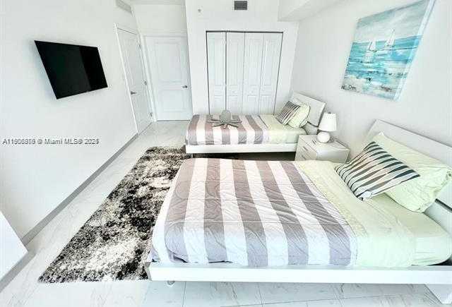 Imagen de Pequeño Objeto