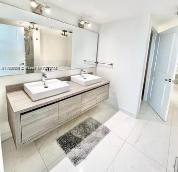 Imagen de Pequeño Objeto