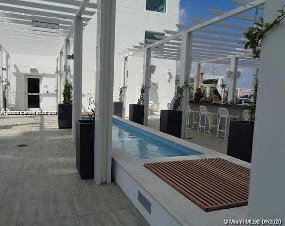 Imagen de Pequeño Objeto