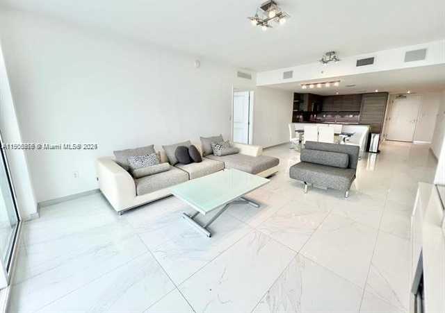 Imagen de Pequeño Objeto