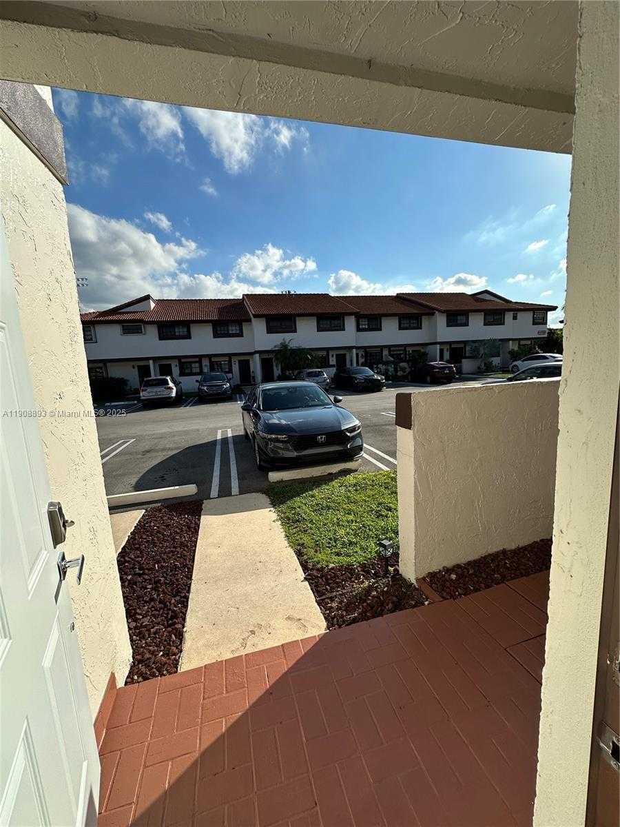 Small Image of Miami Number 25