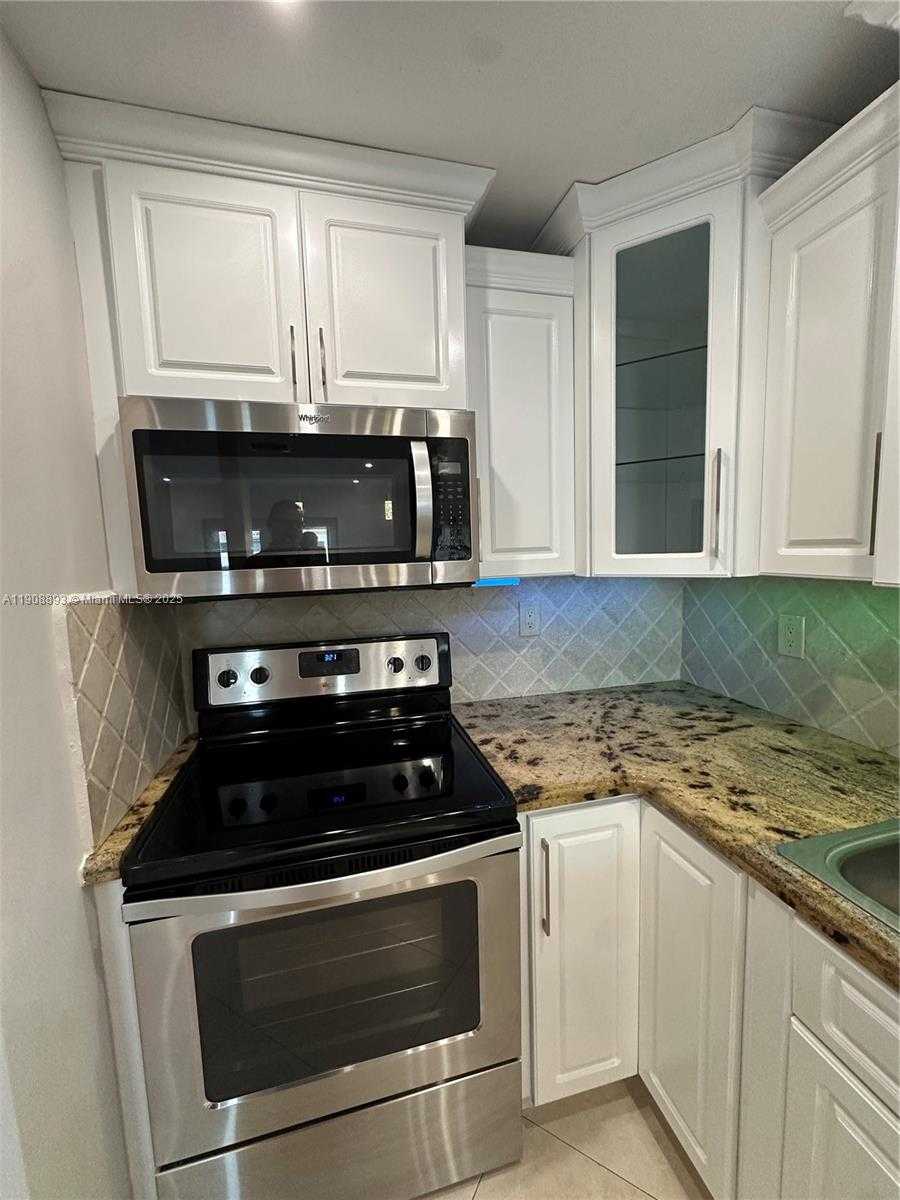 Small Image of Miami Number 9