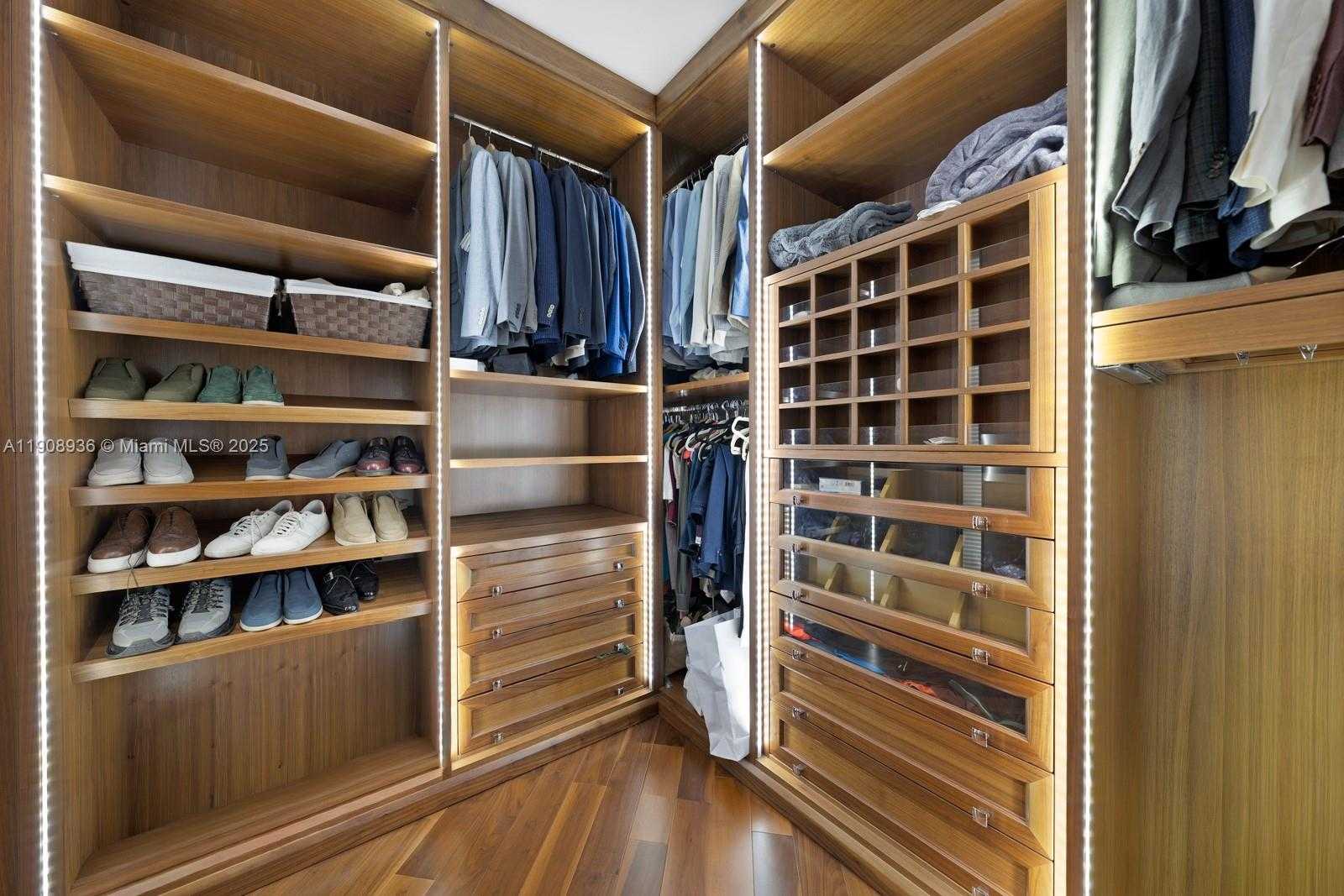 Small Image of 9705 COLLINS AVE #1001N, Bal Harbour Number 12