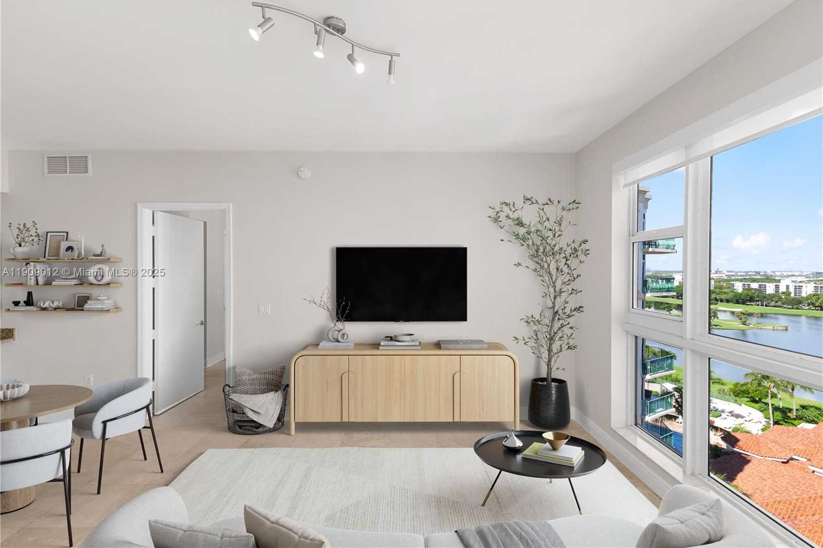 Imagen de Pequeño Objeto