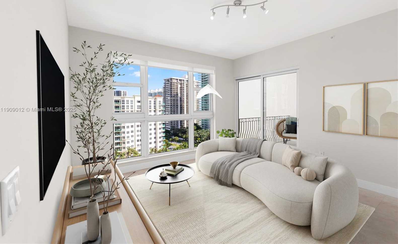 Imagen de Pequeño Objeto