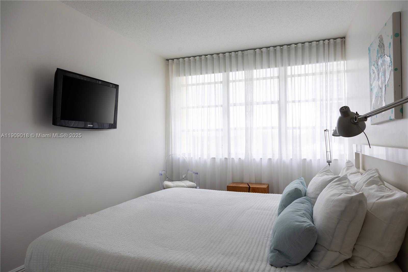 Small Image of 1817 SOUTH OCEAN DR #320, Hallandale Beach Number 15