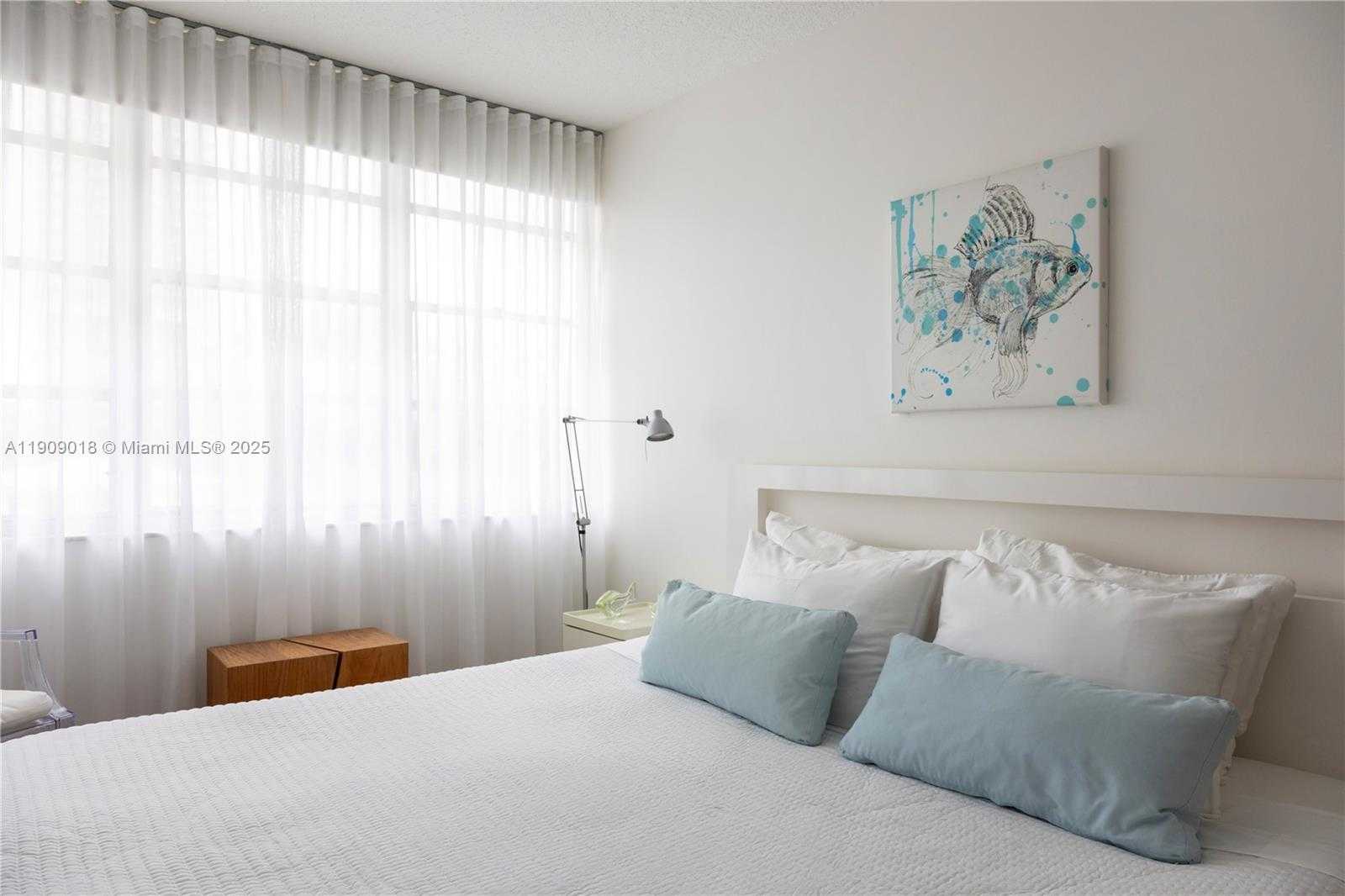 Small Image of 1817 SOUTH OCEAN DR #320, Hallandale Beach Number 16