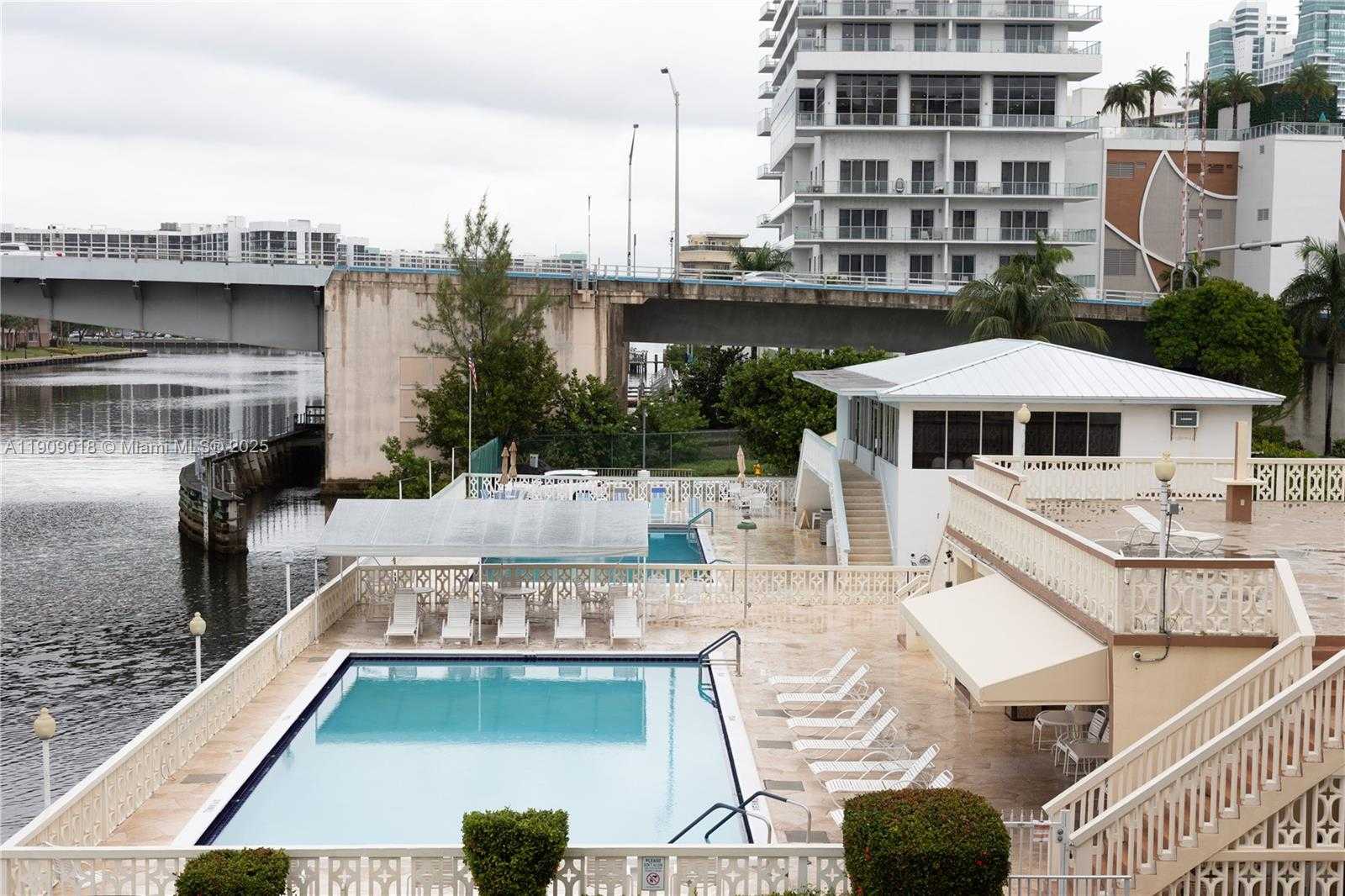 Small Image of 1817 SOUTH OCEAN DR #320, Hallandale Beach Number 27