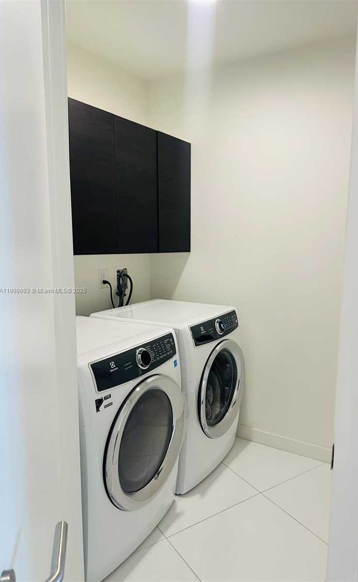 Small Image of 851 NORTH EAST 1ST AVE #2403, Miami Number 23