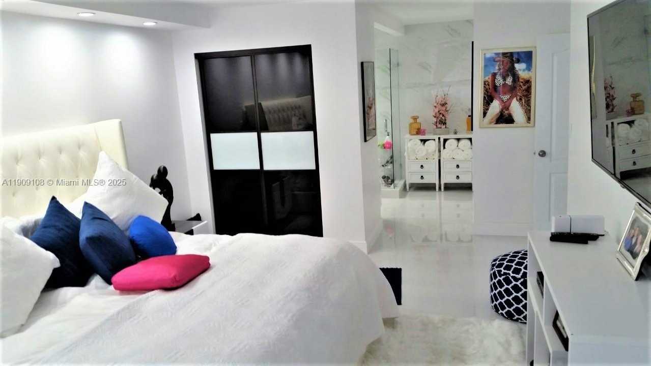 Small Image of 301 174TH ST #1901, Sunny Isles Beach Number 19