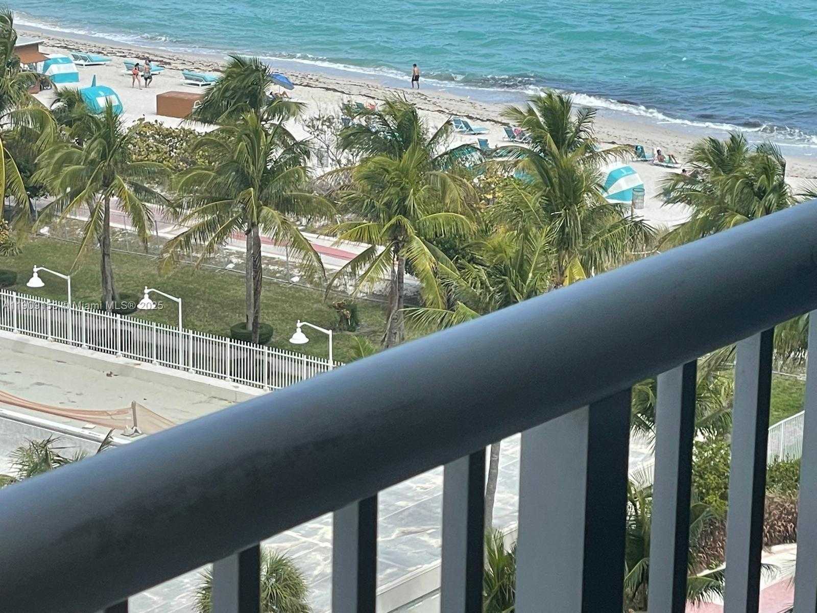 Small Image of 2655 COLLINS AVE #1407, Miami Beach Number 16
