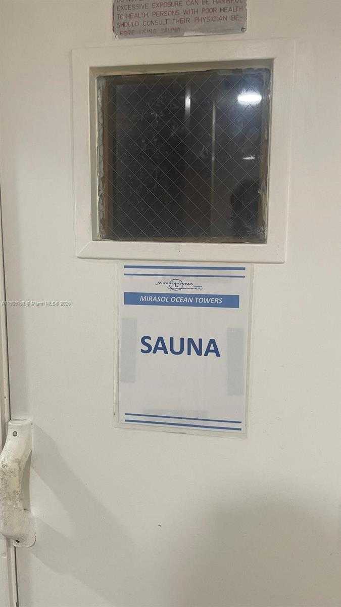 Small Image of 2655 COLLINS AVE #1407, Miami Beach Number 29