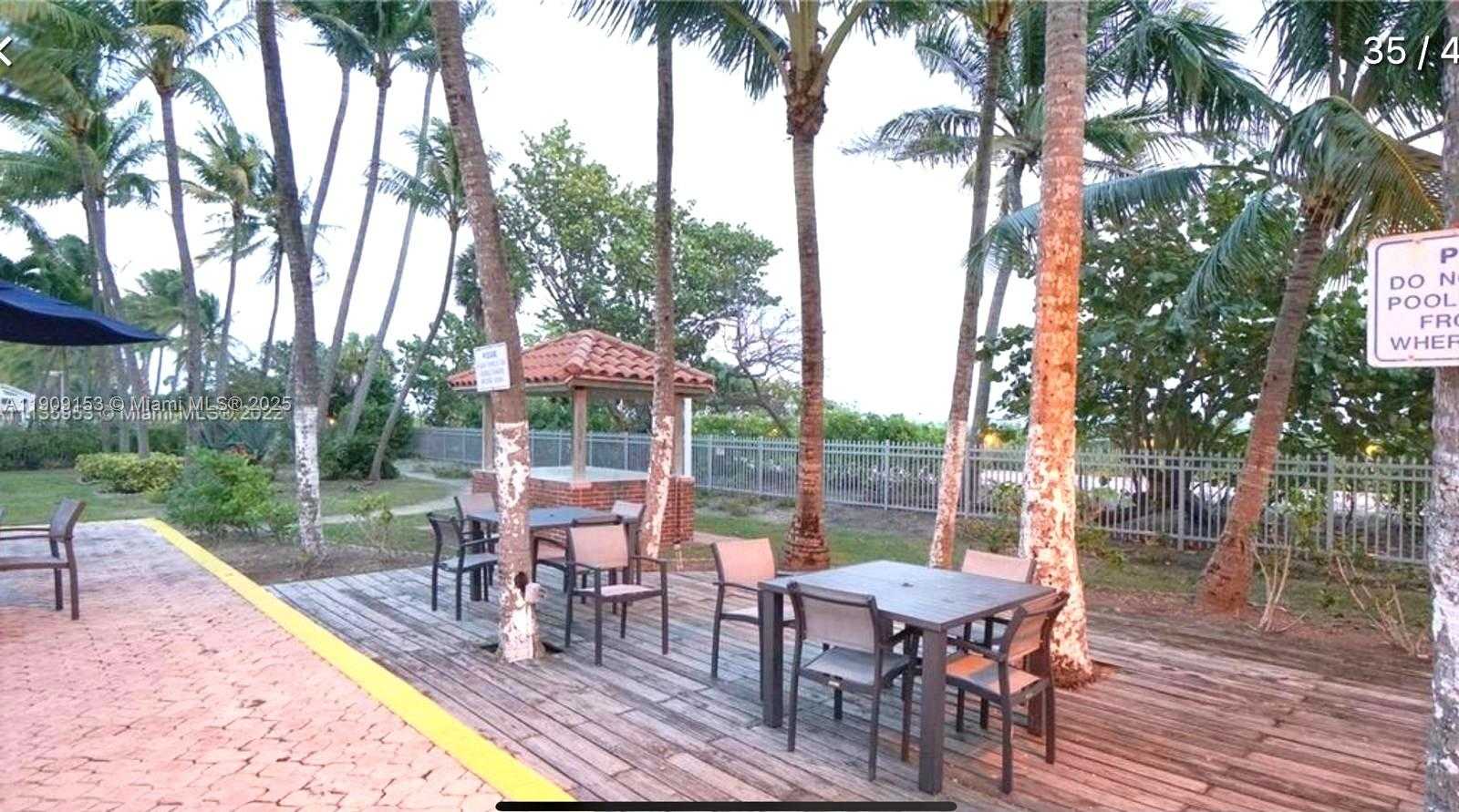 Small Image of 2655 COLLINS AVE #1407, Miami Beach Number 33