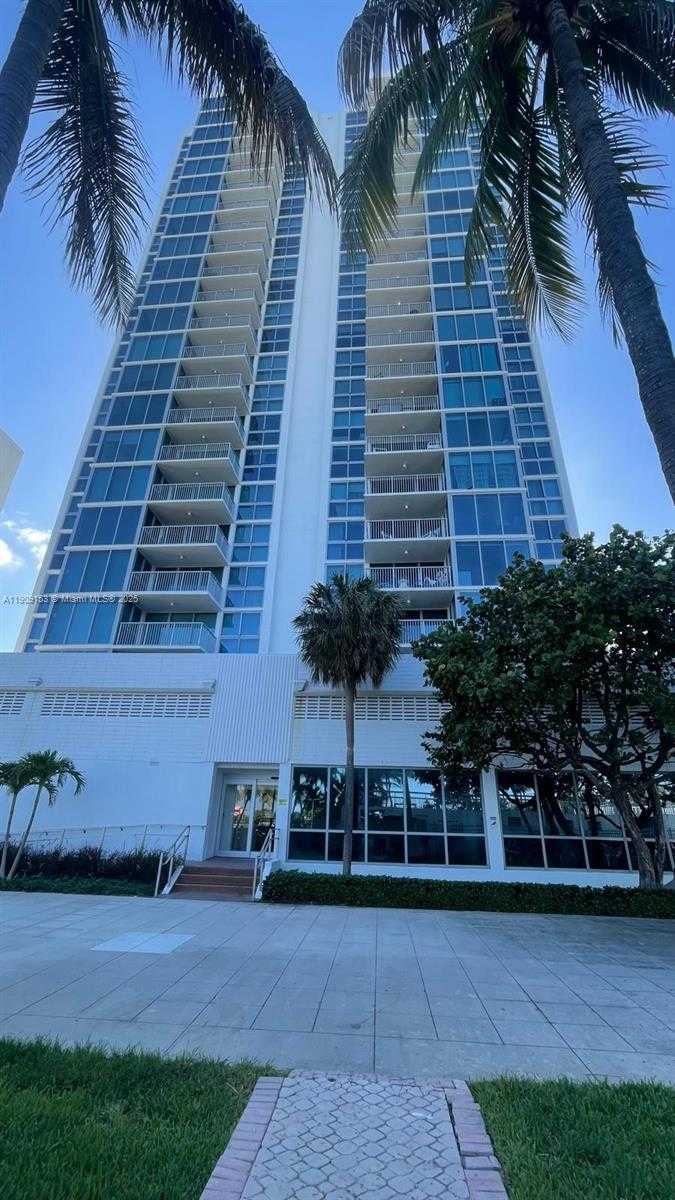 Small Image of 2655 COLLINS AVE #1407, Miami Beach Number 5