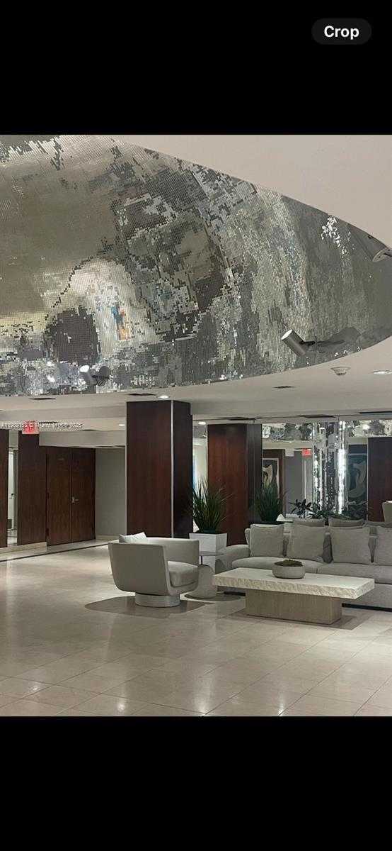 Small Image of 2655 COLLINS AVE #1407, Miami Beach Number 9