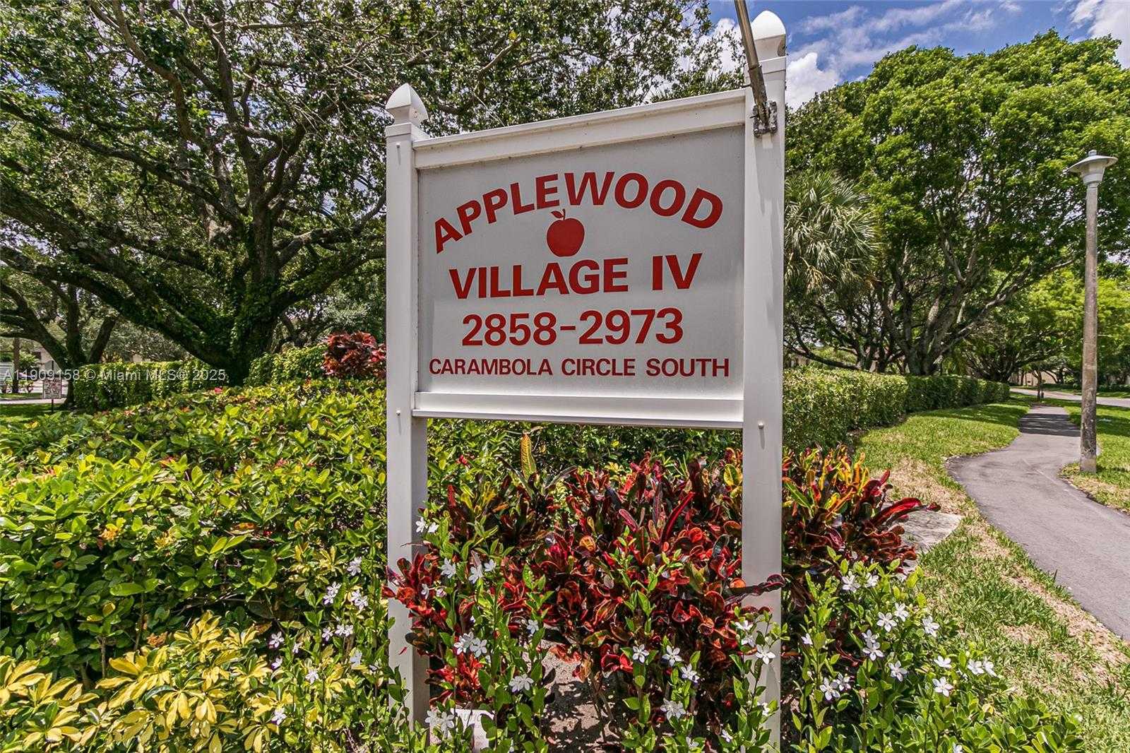 Small Image of 2880 SOUTH CARAMBOLA CIR S #2071, Coconut Creek Number 28