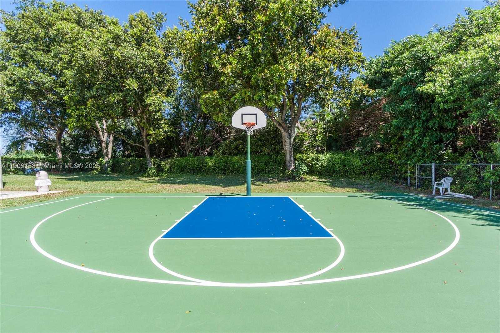 Small Image of 2880 SOUTH CARAMBOLA CIR S #2071, Coconut Creek Number 35