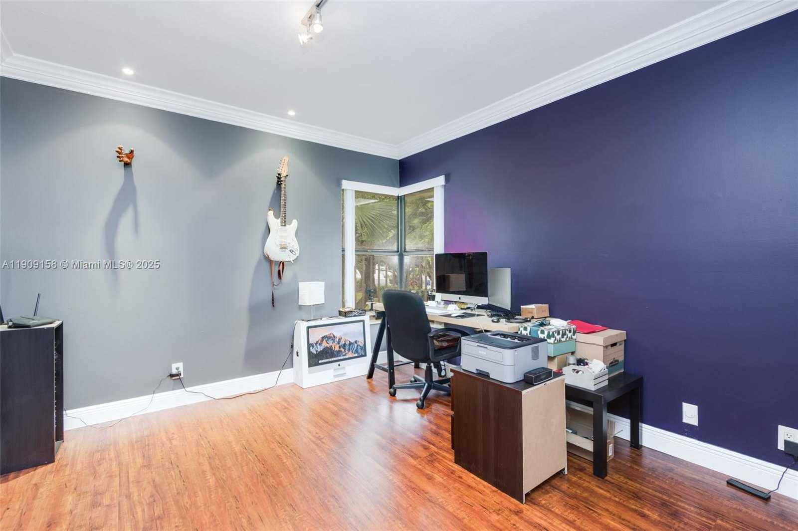 Small Image of 2880 SOUTH CARAMBOLA CIR S #2071, Coconut Creek Number 5