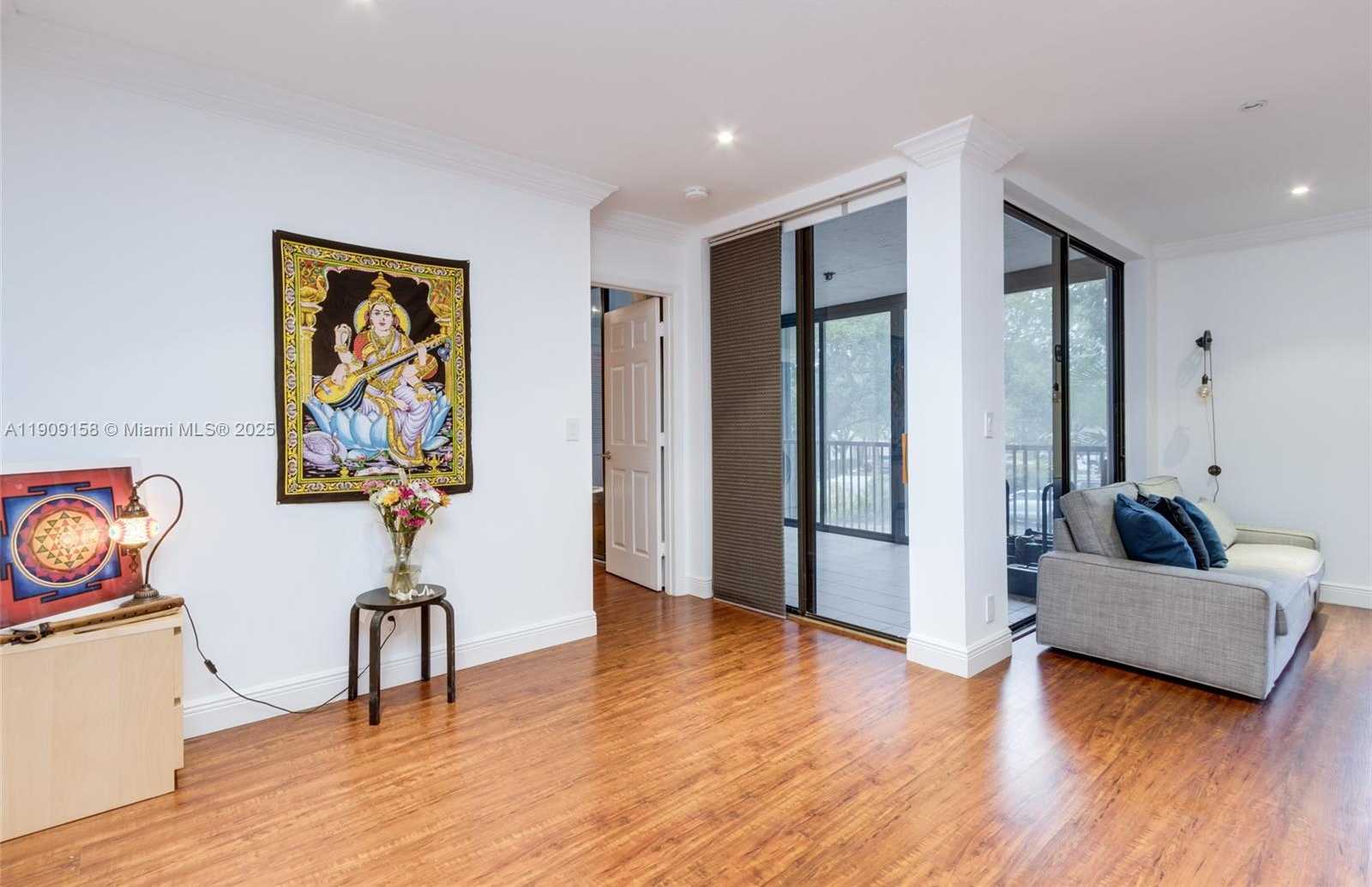 Small Image of 2880 SOUTH CARAMBOLA CIR S #2071, Coconut Creek Number 9