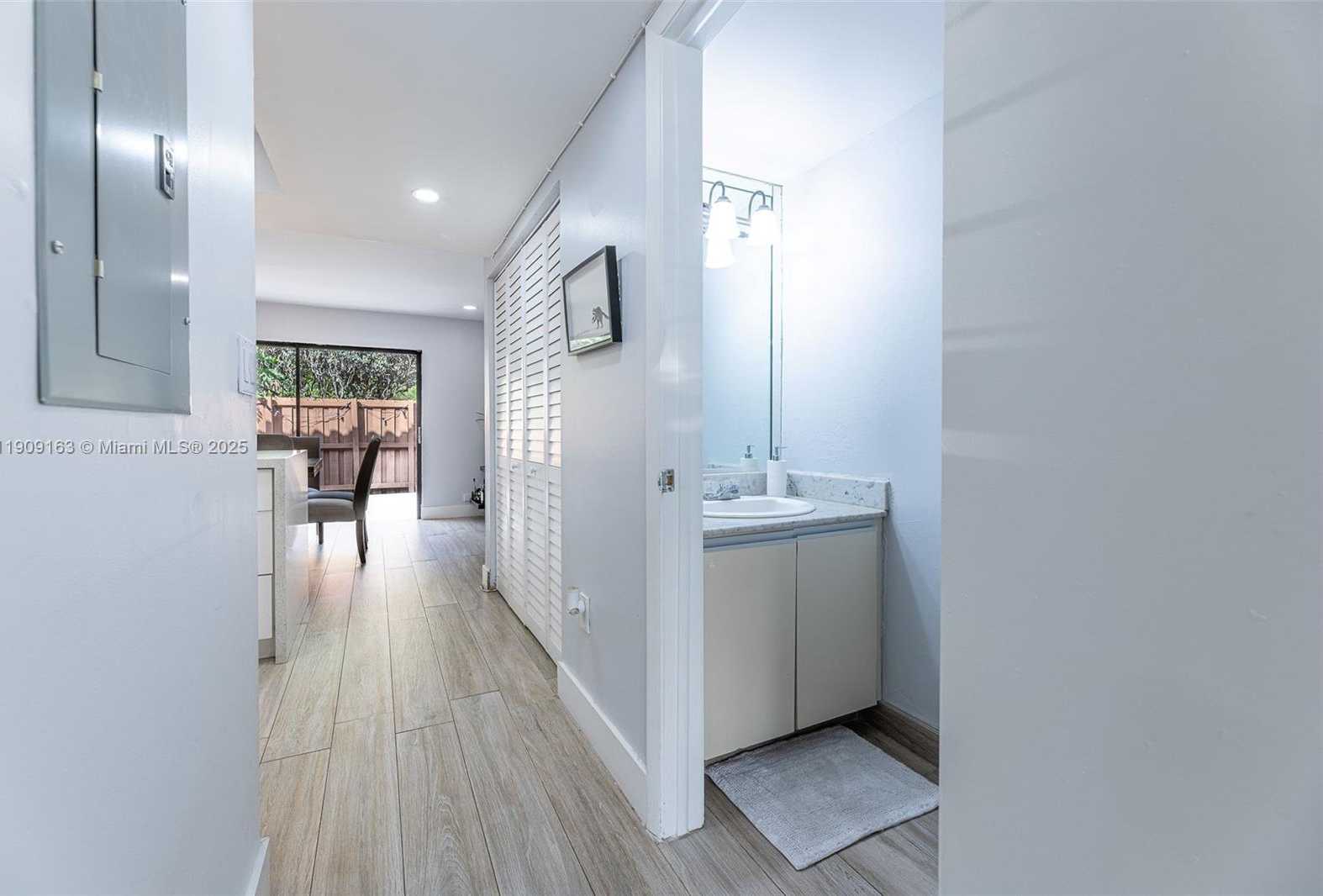 Small Image of 10037 SOUTH WEST 77TH CT, Miami Number 10