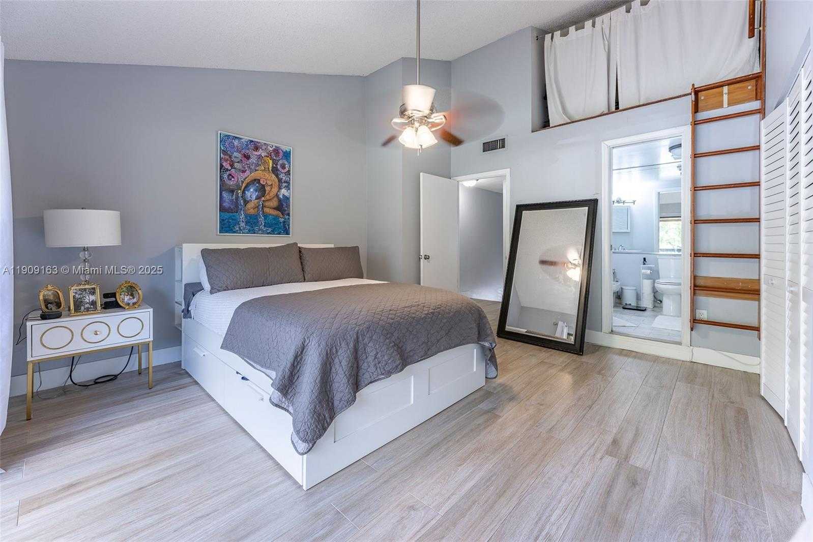 Small Image of 10037 SOUTH WEST 77TH CT, Miami Number 29