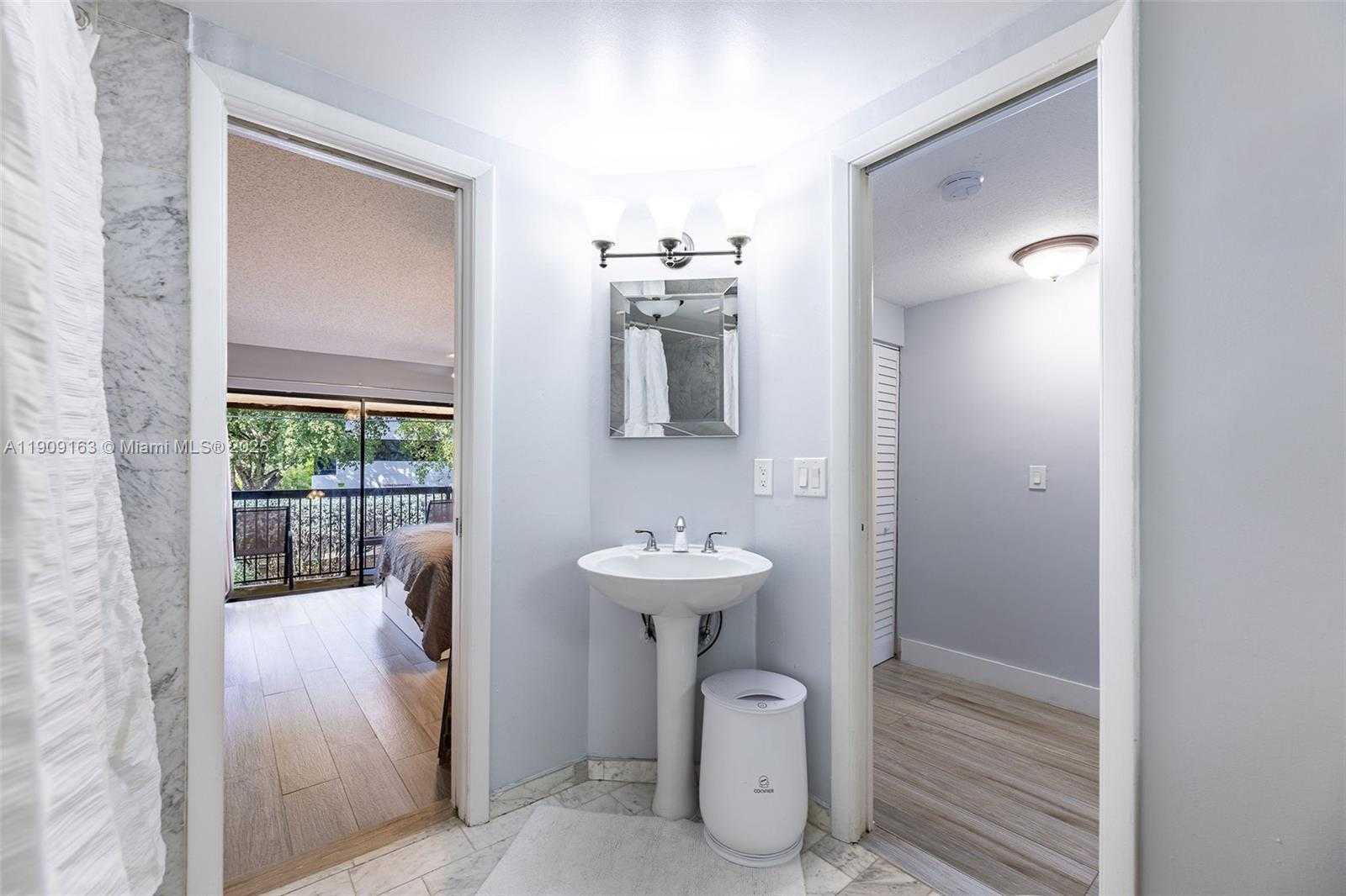 Small Image of 10037 SOUTH WEST 77TH CT, Miami Number 32