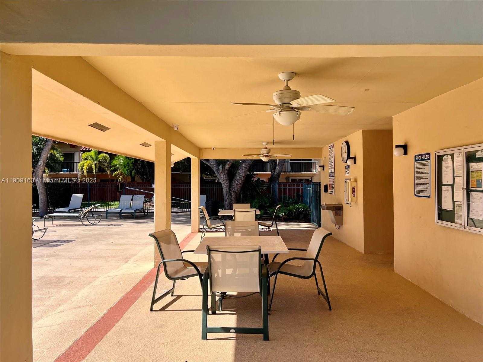 Small Image of 10037 SOUTH WEST 77TH CT, Miami Number 62