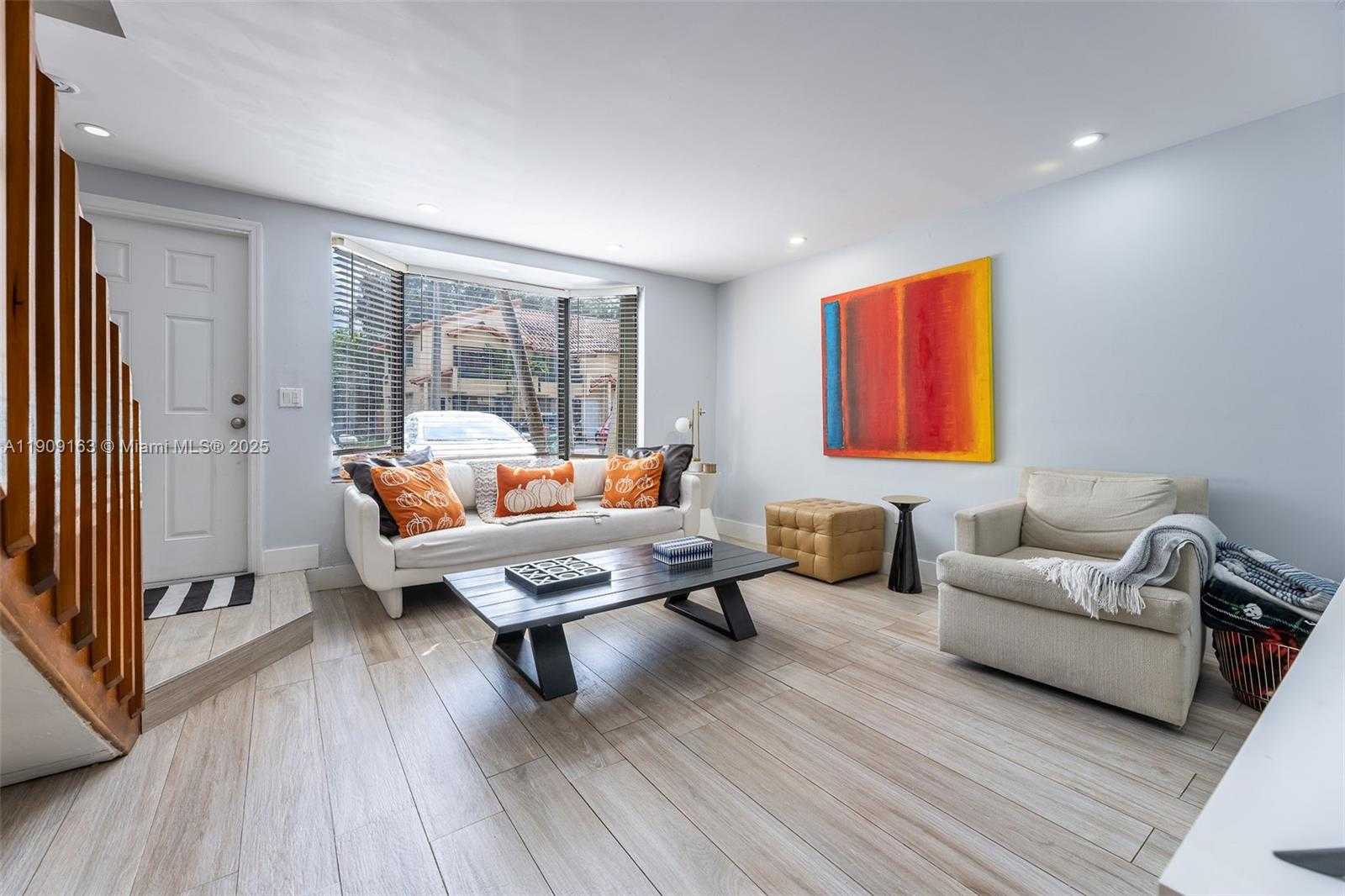 Small Image of 10037 SOUTH WEST 77TH CT, Miami Number 8