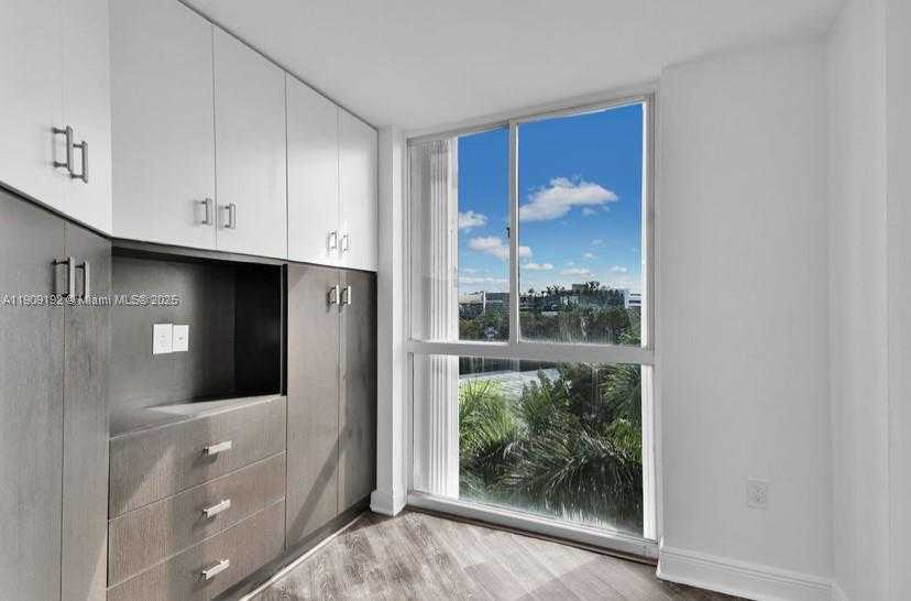 Small Image of 1688 WEST AVE #602, Miami Beach Number 22